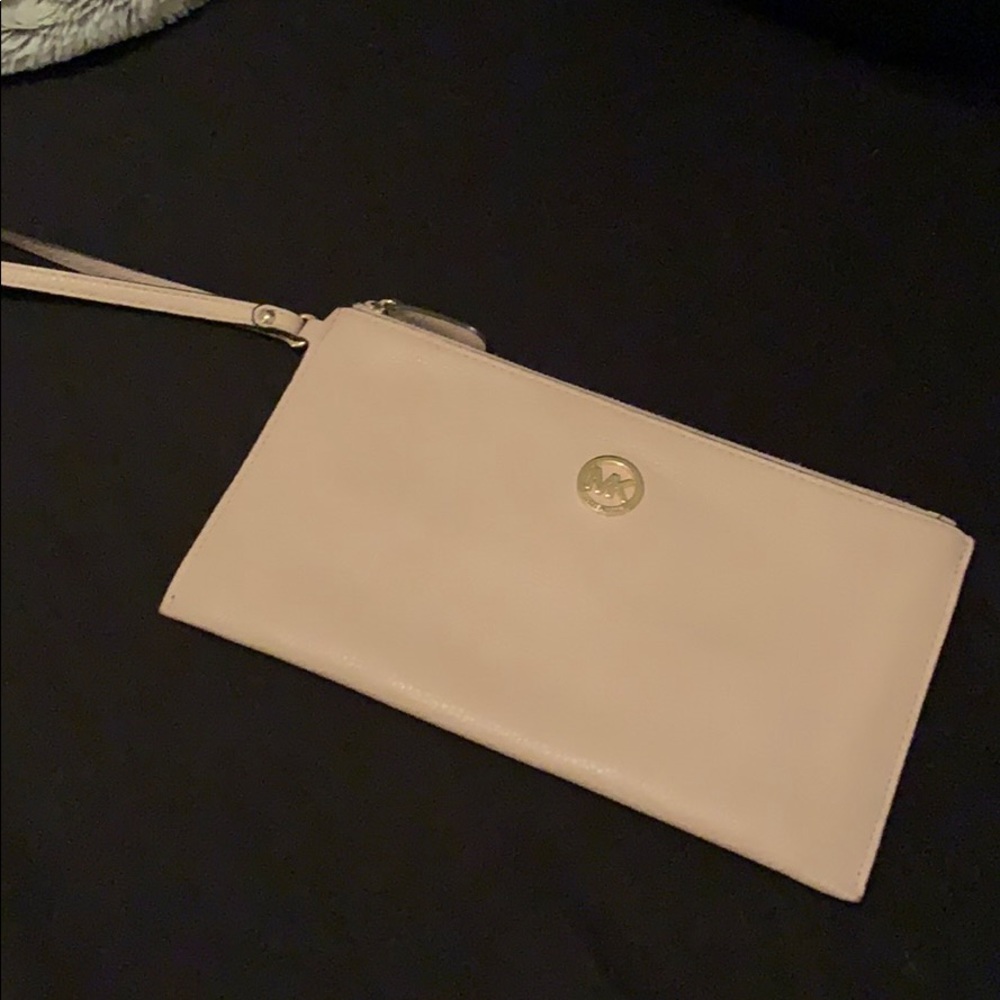 Michael Kors Wristlet